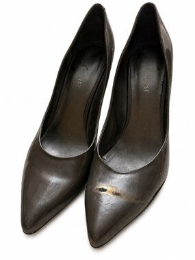 Nine West Black Pointed-Toe Patent Pumps